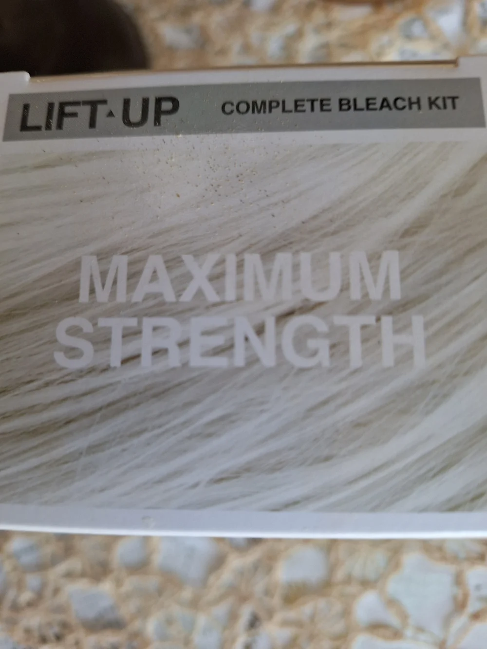 KISS Lift-Up Complete Bleach Kit — Maximum Strength White Hair Bleach