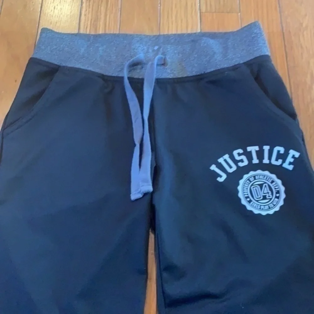 Justice Crop Cropped Athletic Pants Girls Size 10 Logo Black & Gray