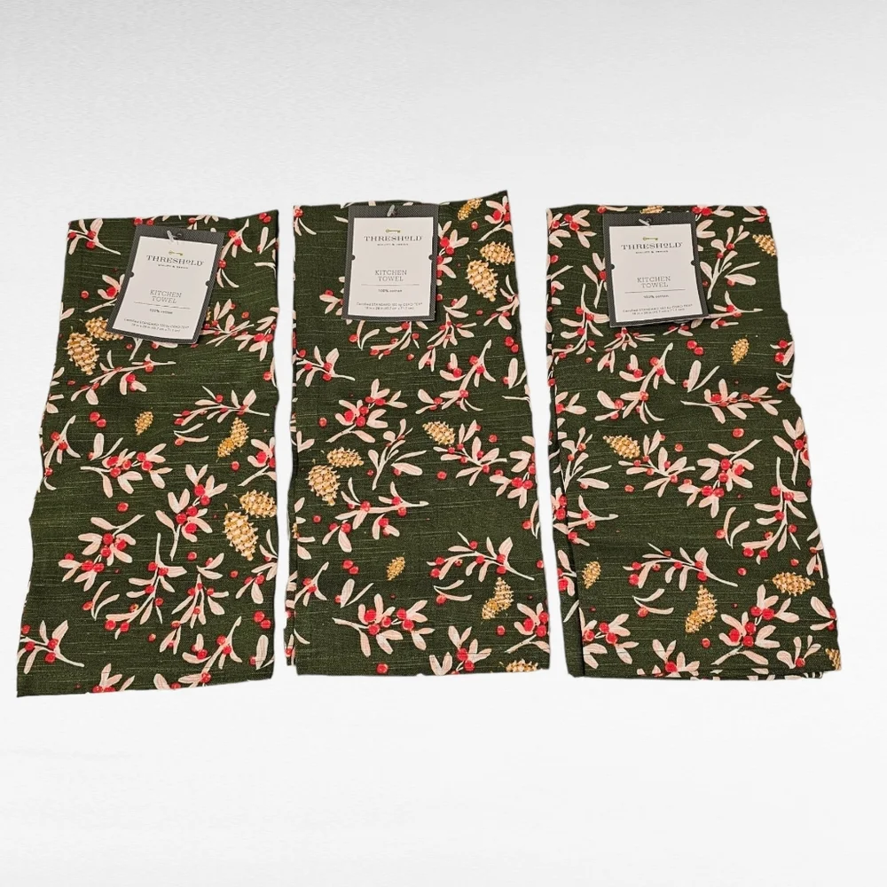 Threshold 3 Pack Cotton Kitchen Towel Green With Winter Berries Kitchen …