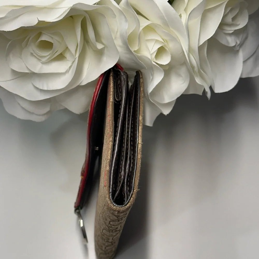 Dior elegant wallet