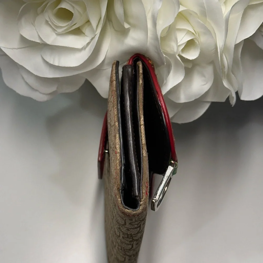 Dior elegant wallet