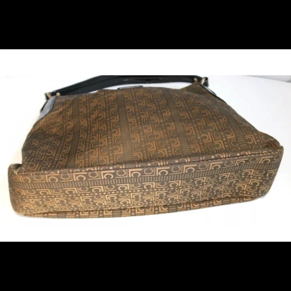 Liz Claiborne liz claiborne