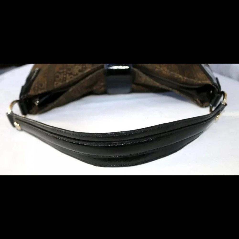 Liz Claiborne liz claiborne