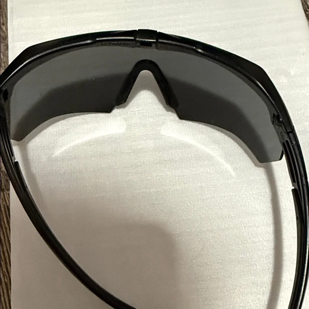 Apel functionality black who