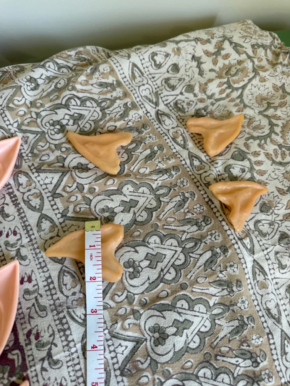 N/A peach colored