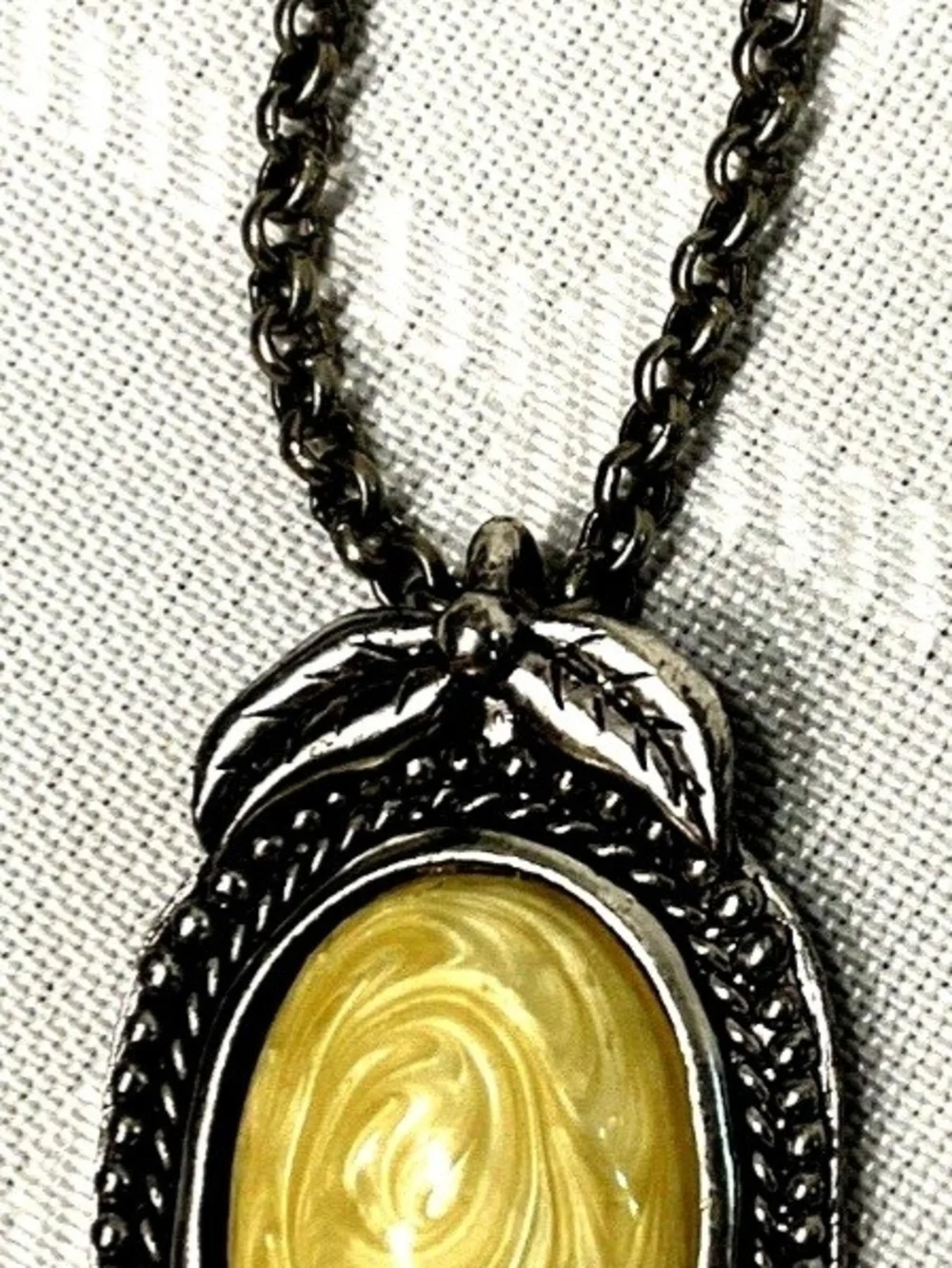American Eagle Silver-Tone Necklace with Yellow Cameo Pendant Sell As It Is