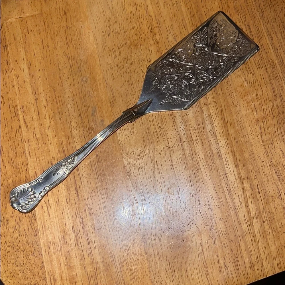 N/A elegant silver