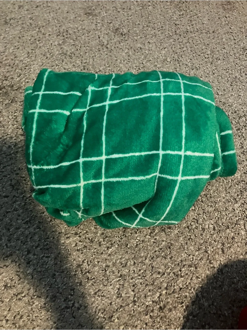 Wondershop throws gifting plaid