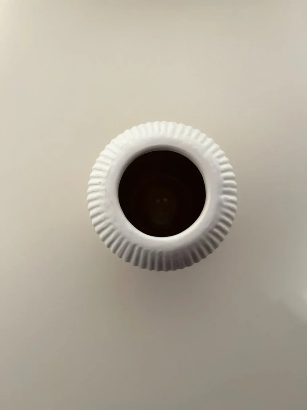 N/A medium white