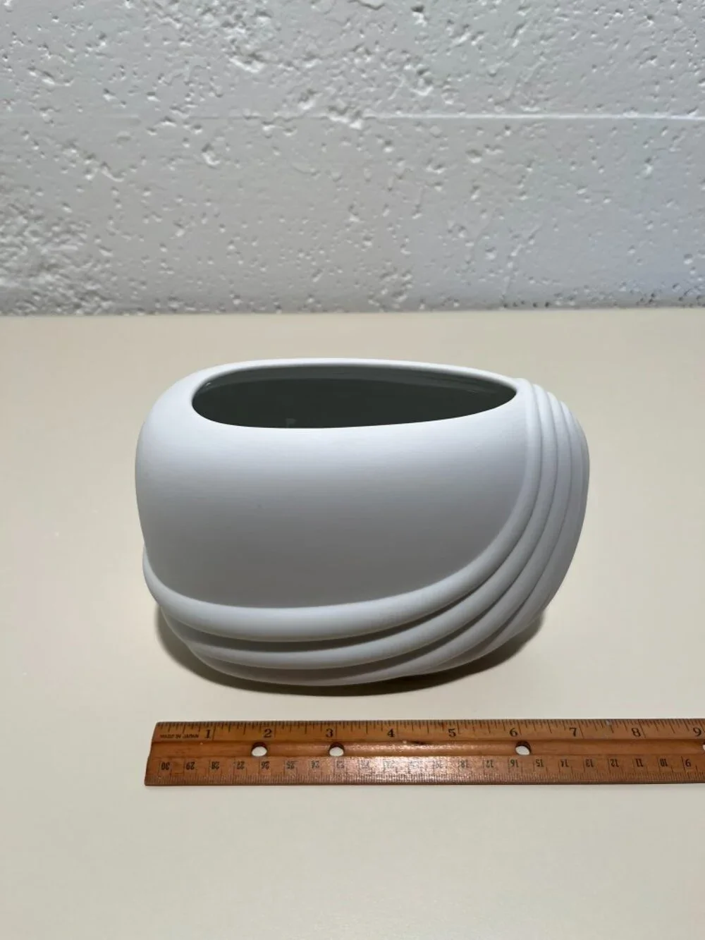 Rosenthal vase specific curved