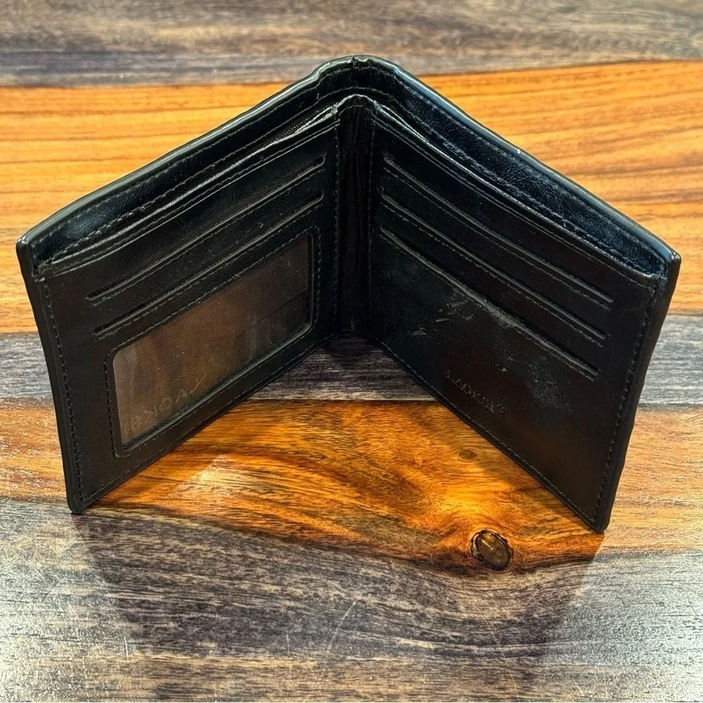 N/A wallet preown