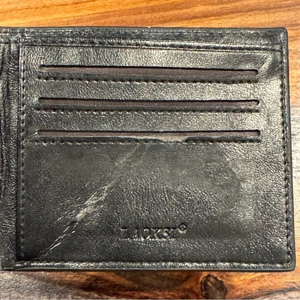 N/A wallet leather