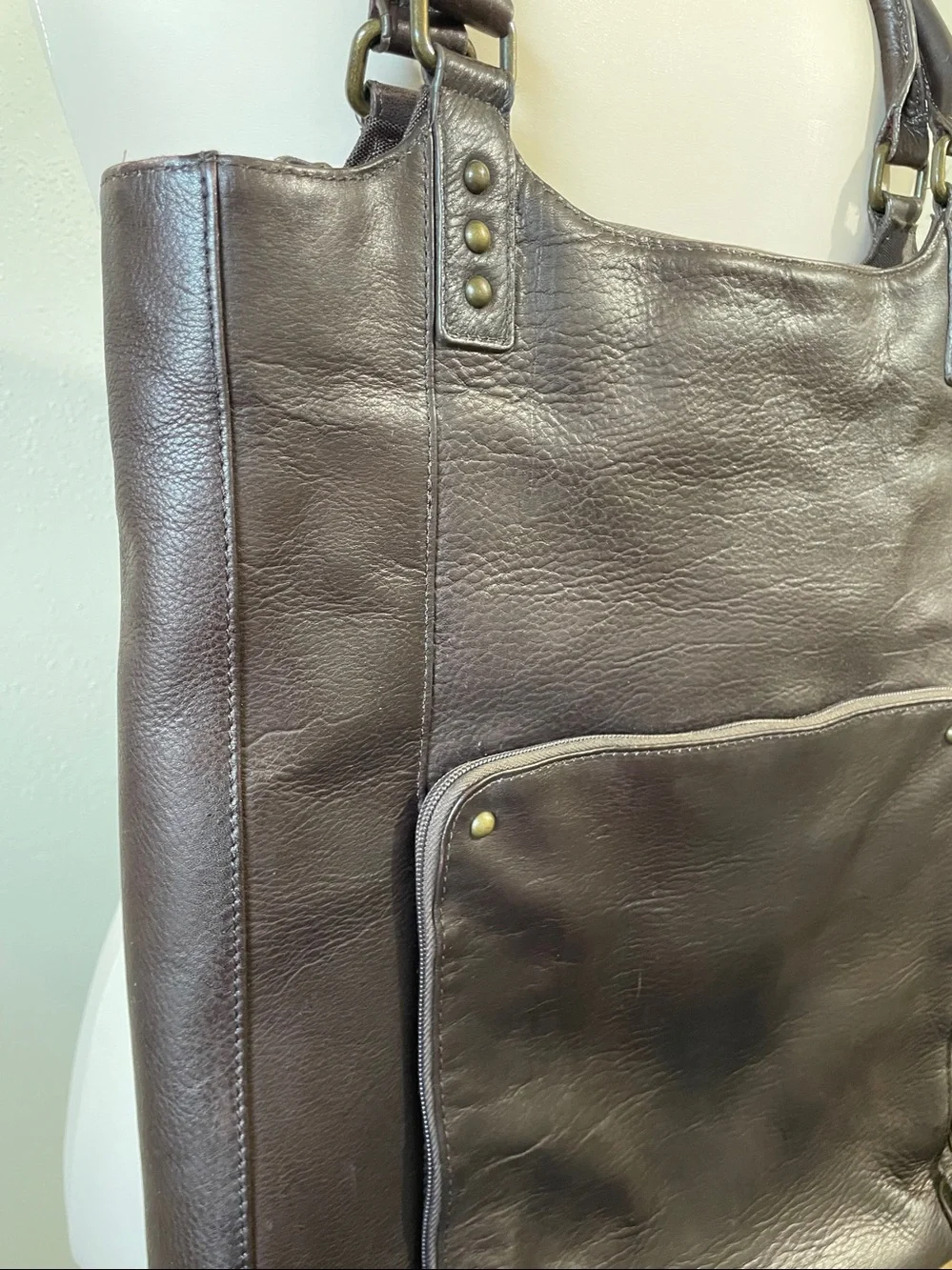 solo leather carryall