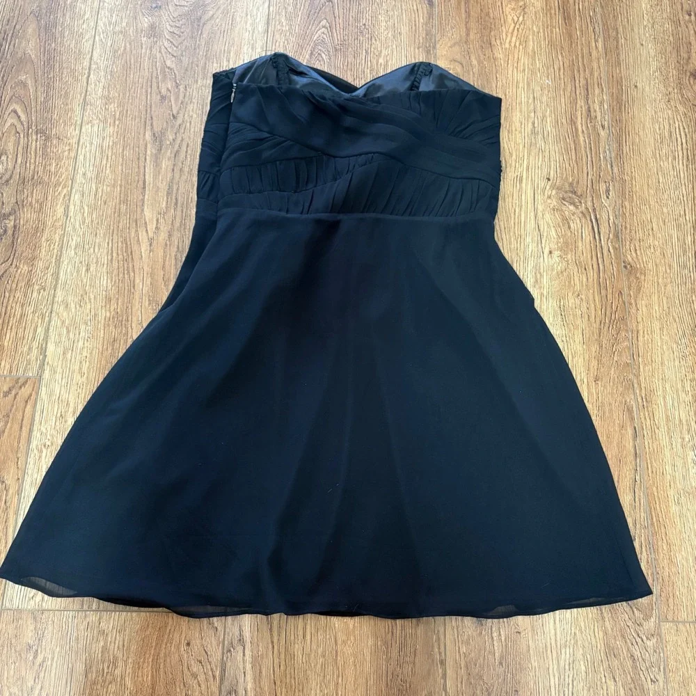 Express Black Strapless Sweetheart ruffle Cocktail Mini Dress Womens Size 10 y2k