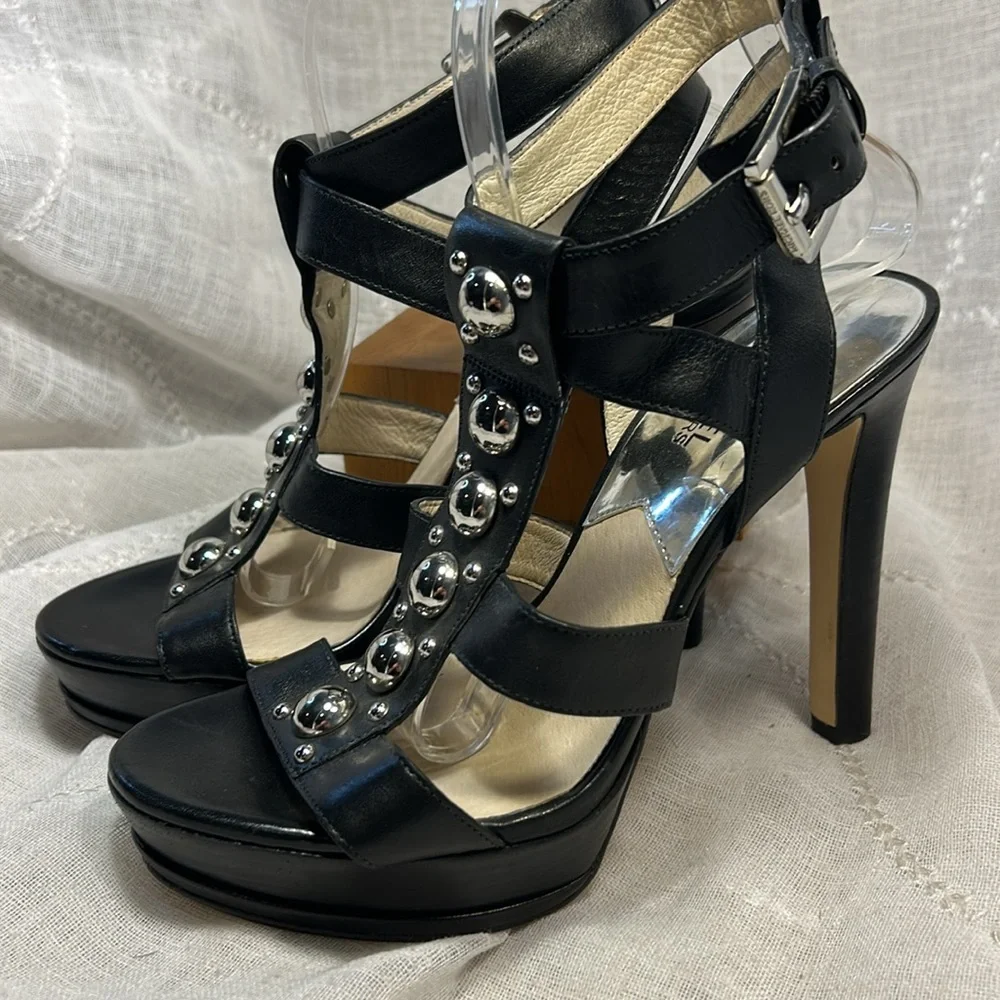 MICHAEL Michael Kors just as