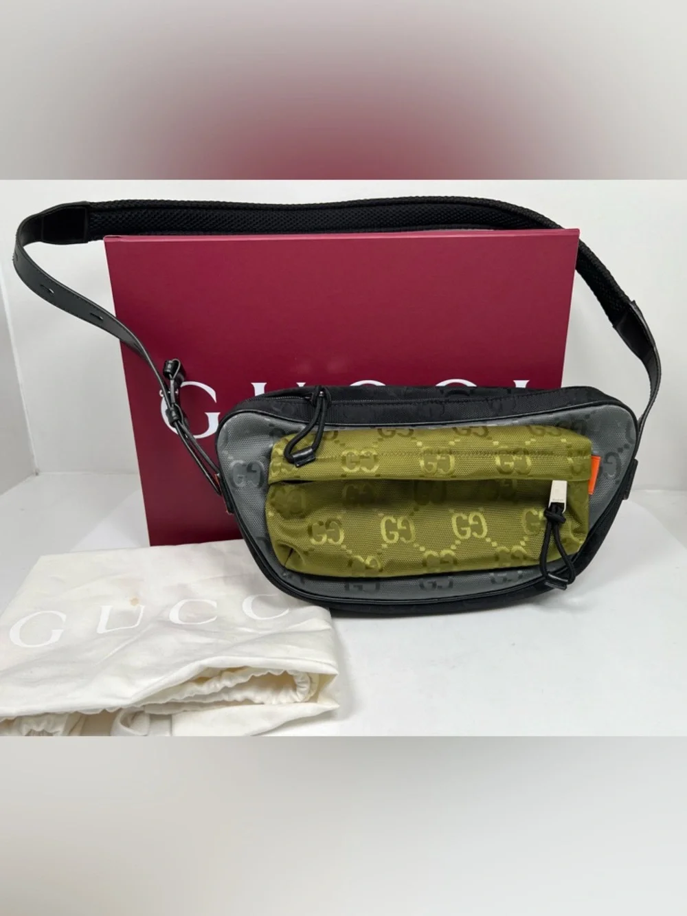 Gucci Men's Green Match Medium Gg Crossbody Bag