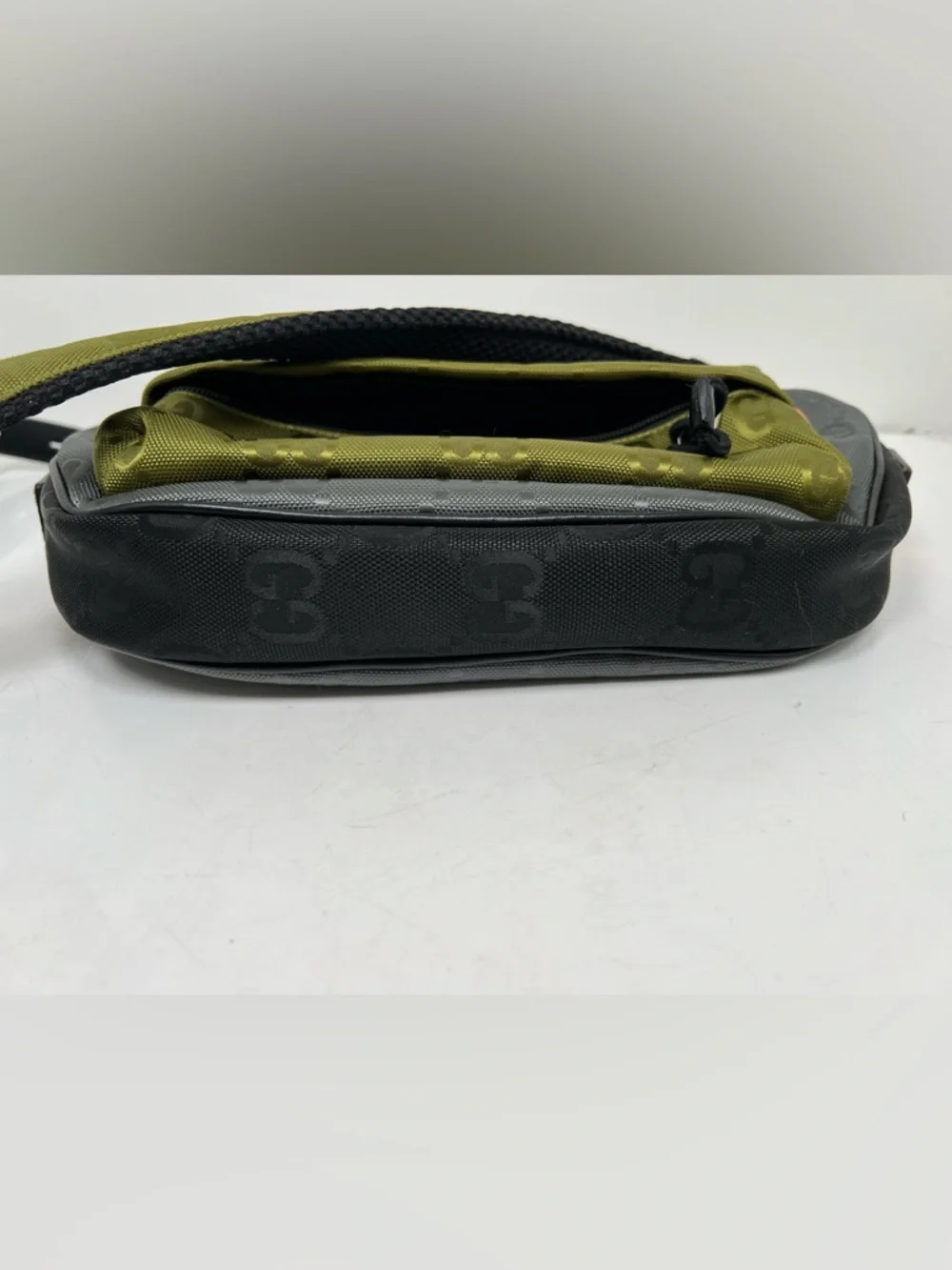 Gucci Men's Green Match Medium Gg Crossbody Bag