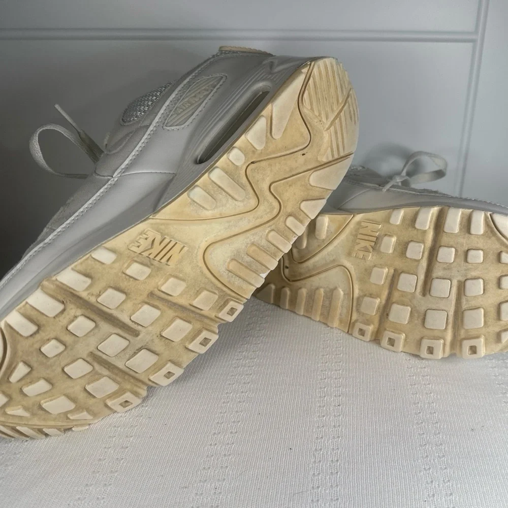 Nike color good