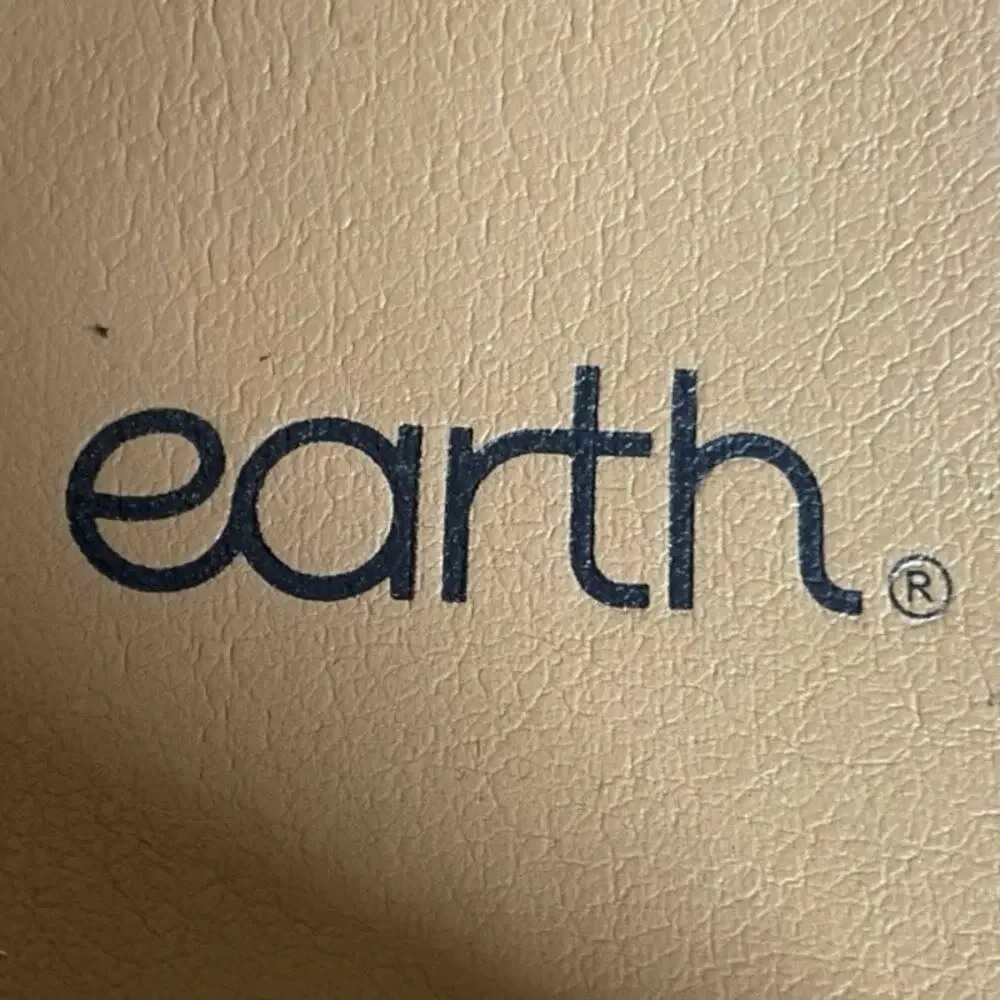 Earth minimalist friendly beach