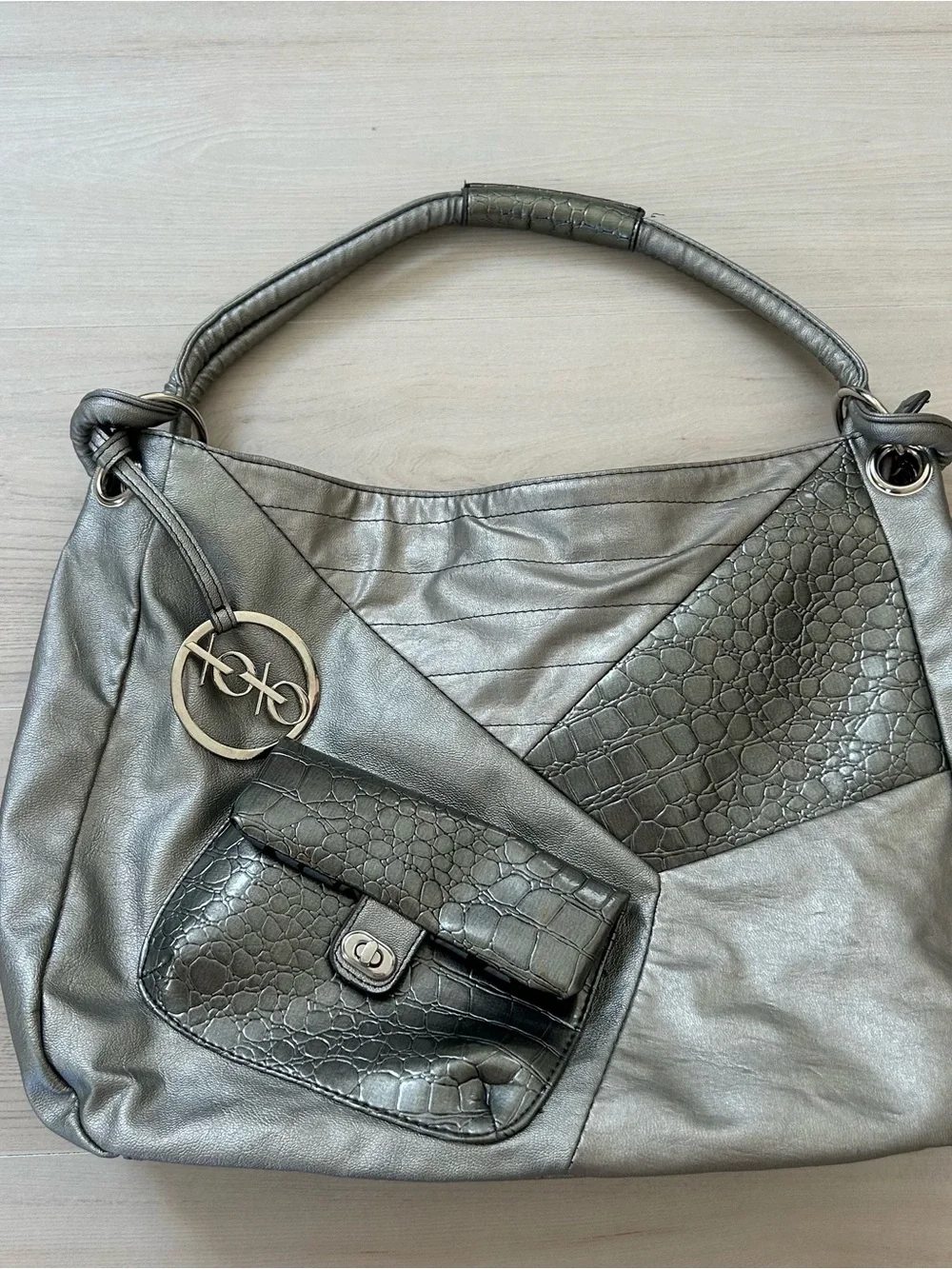 silver xoxo