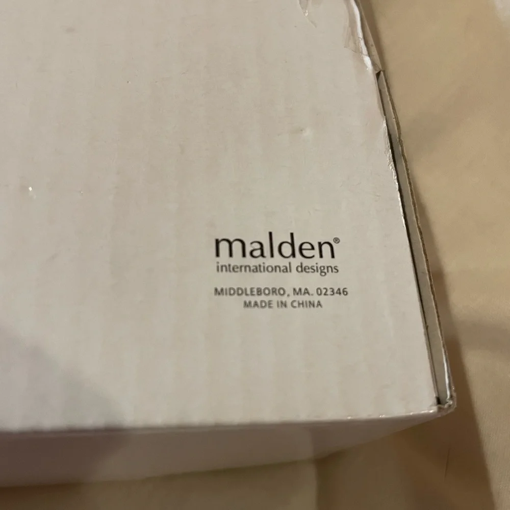 Malden free standing