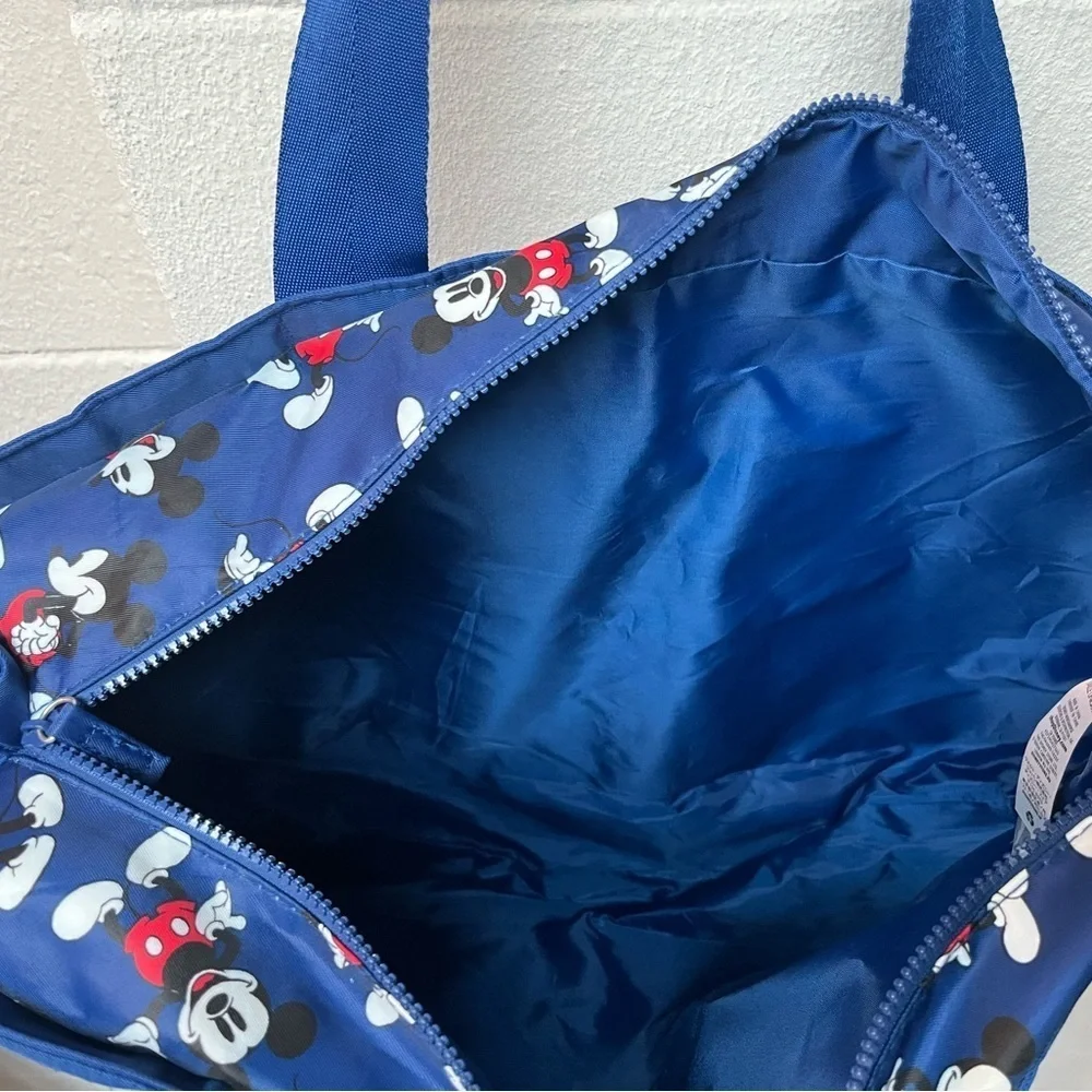 Disney inches mickey tote