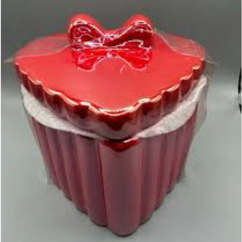Target charming red