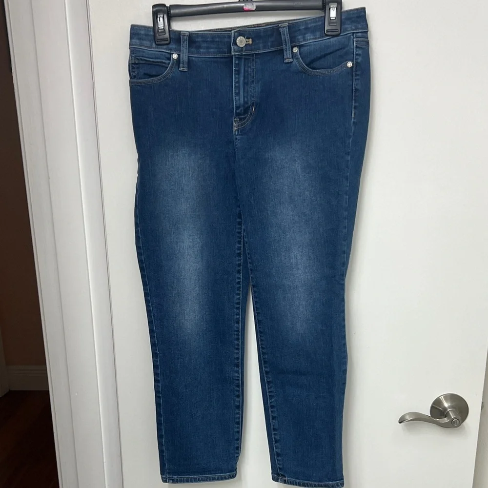 Talbots Jeans, Straight Crop 24” Inseam, Sz 4, distressed markings on front.
