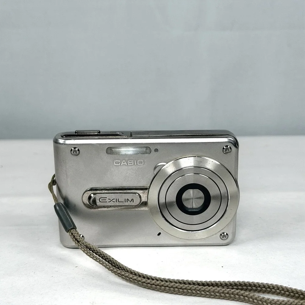 CASIO EXILIM EX-S100 3.2MP Digital Camera Ultra Slim Parts / Repair