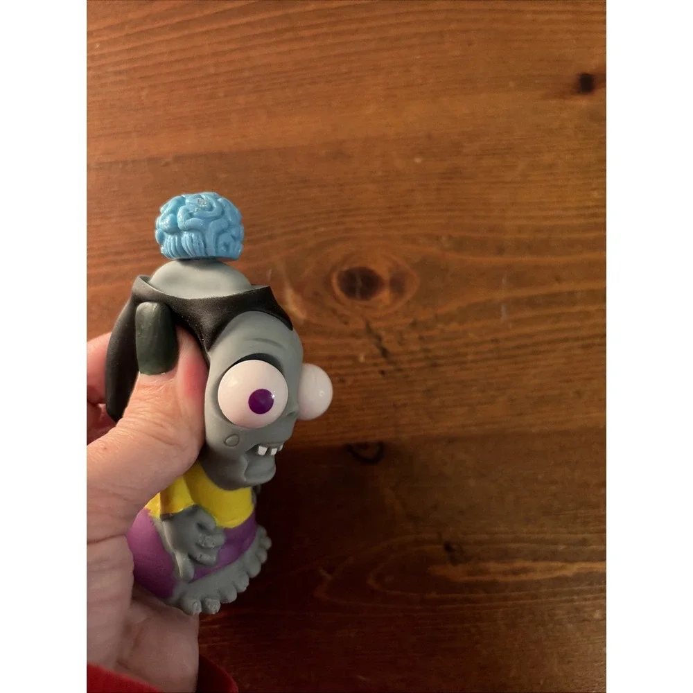 iPop Zombie Squishy Rubber Toy‎