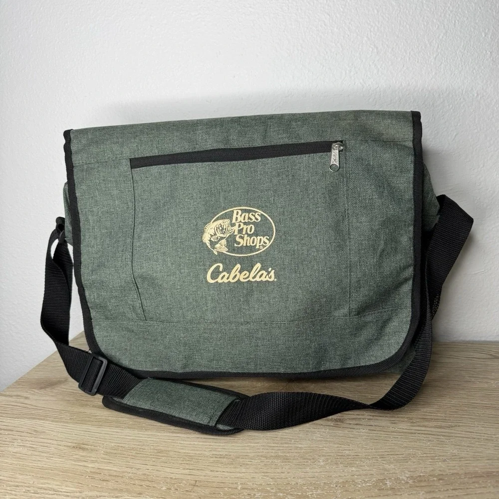 Bass Pro Shops Cabelas Green Satchel Computer Bag Promotional‎ Advertisement Bag