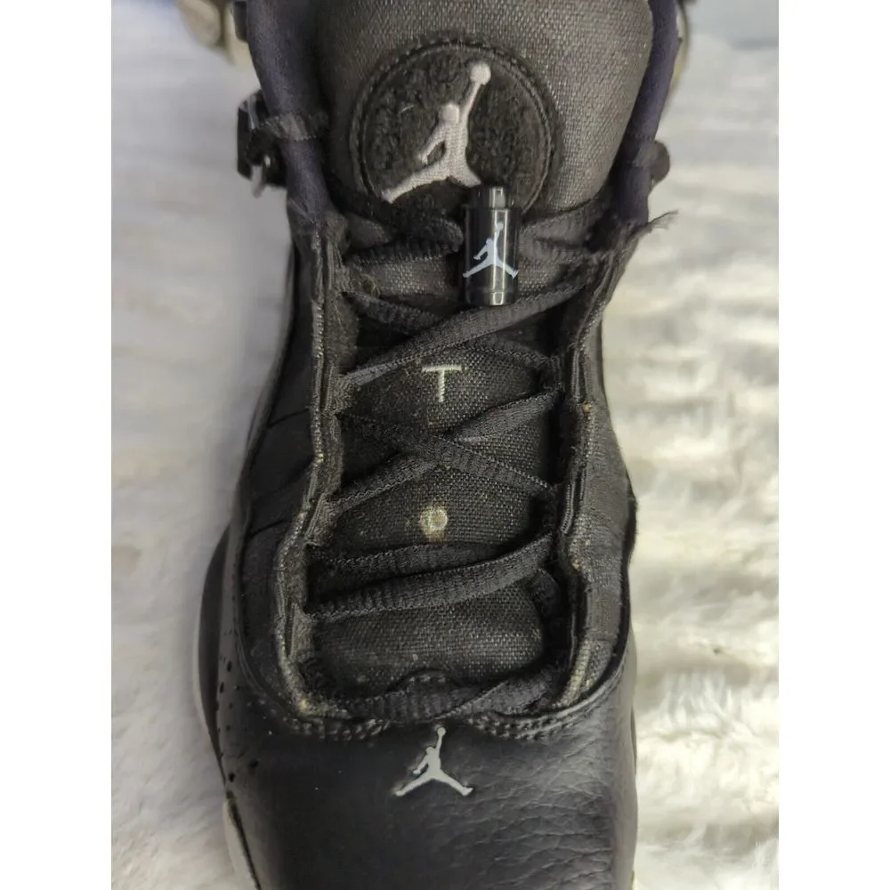 Nike shoe color