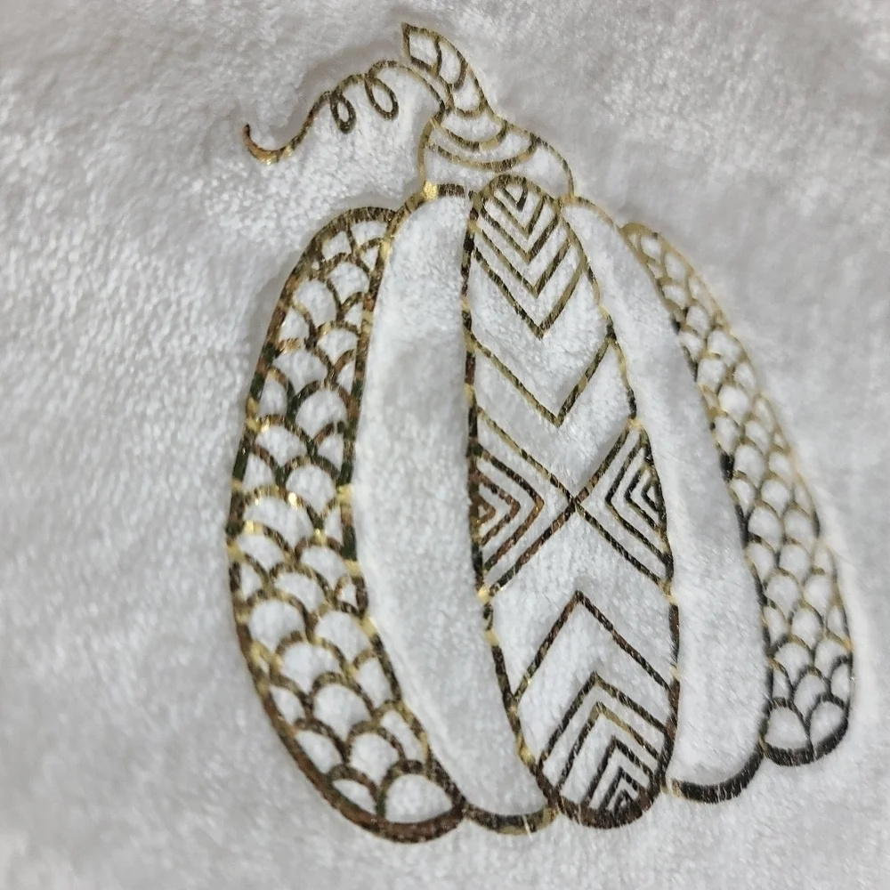 unbranded new tags