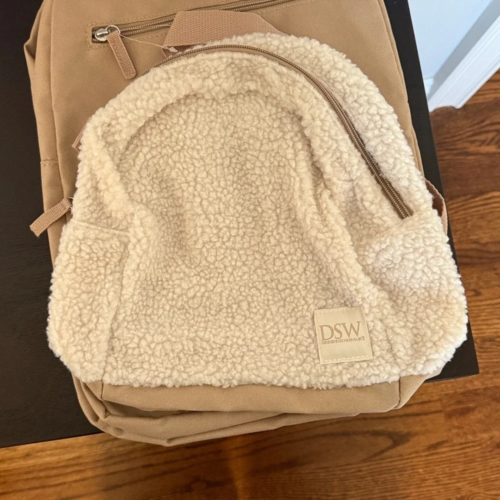 DSW nwt beige