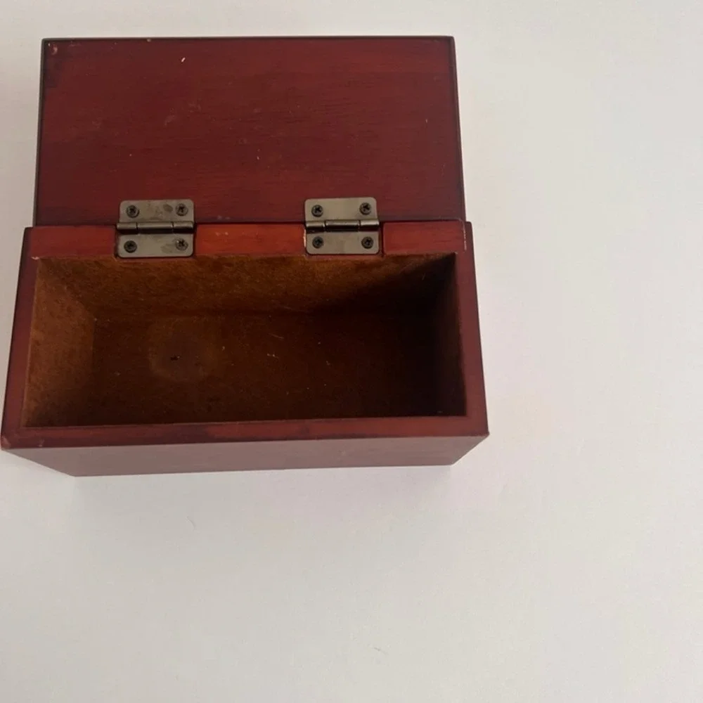 Disney Parks Mickey‎ Mouse Wooden Keepsake Trinket Box Cherry Finish