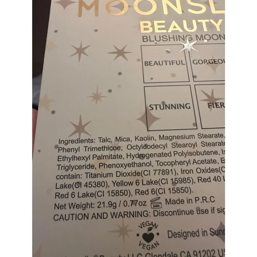 MOONSLICE compact beauty