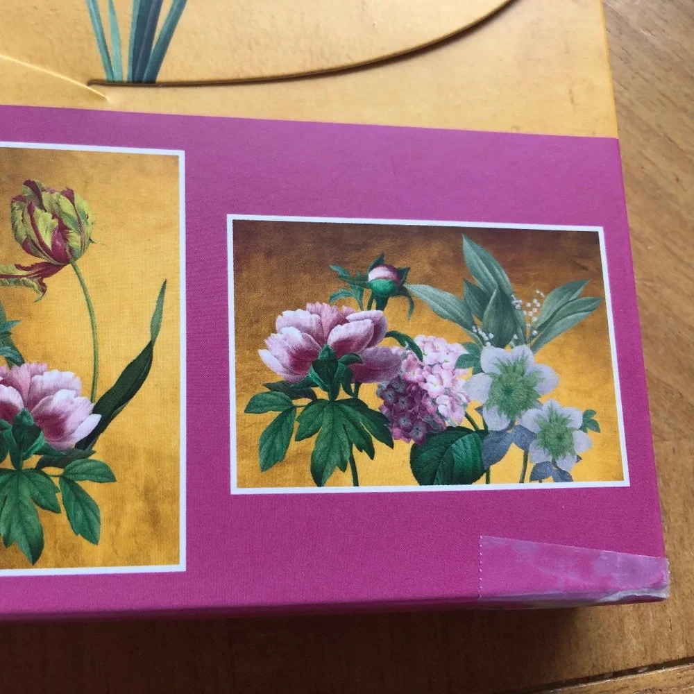 Van Gogh cards each contains