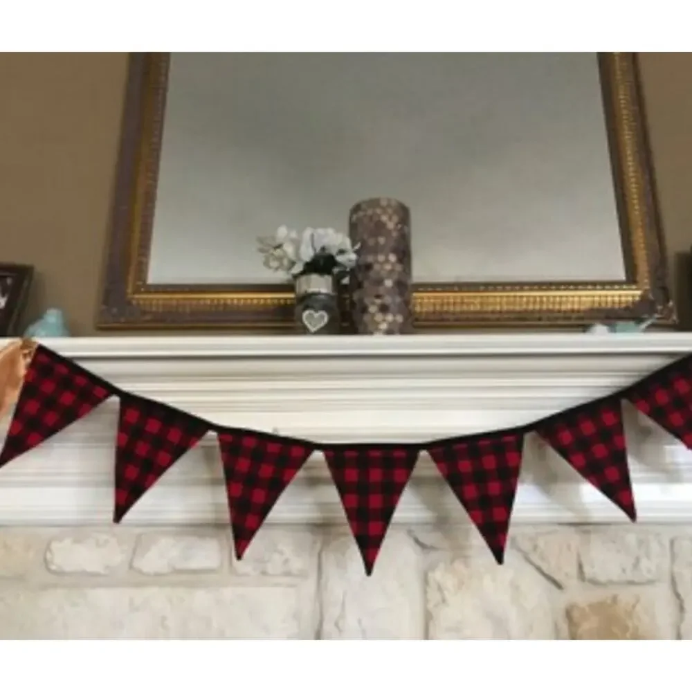 Sealed Pier 1 Pennant Banner Merry Christmas Buffalo Plaid Burlap w/Holly Accent