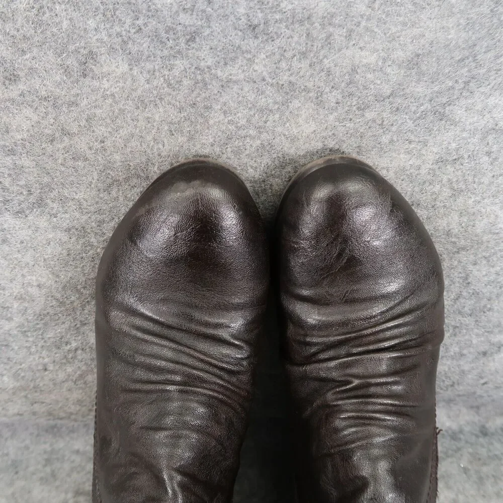 Patrizia pair carefully