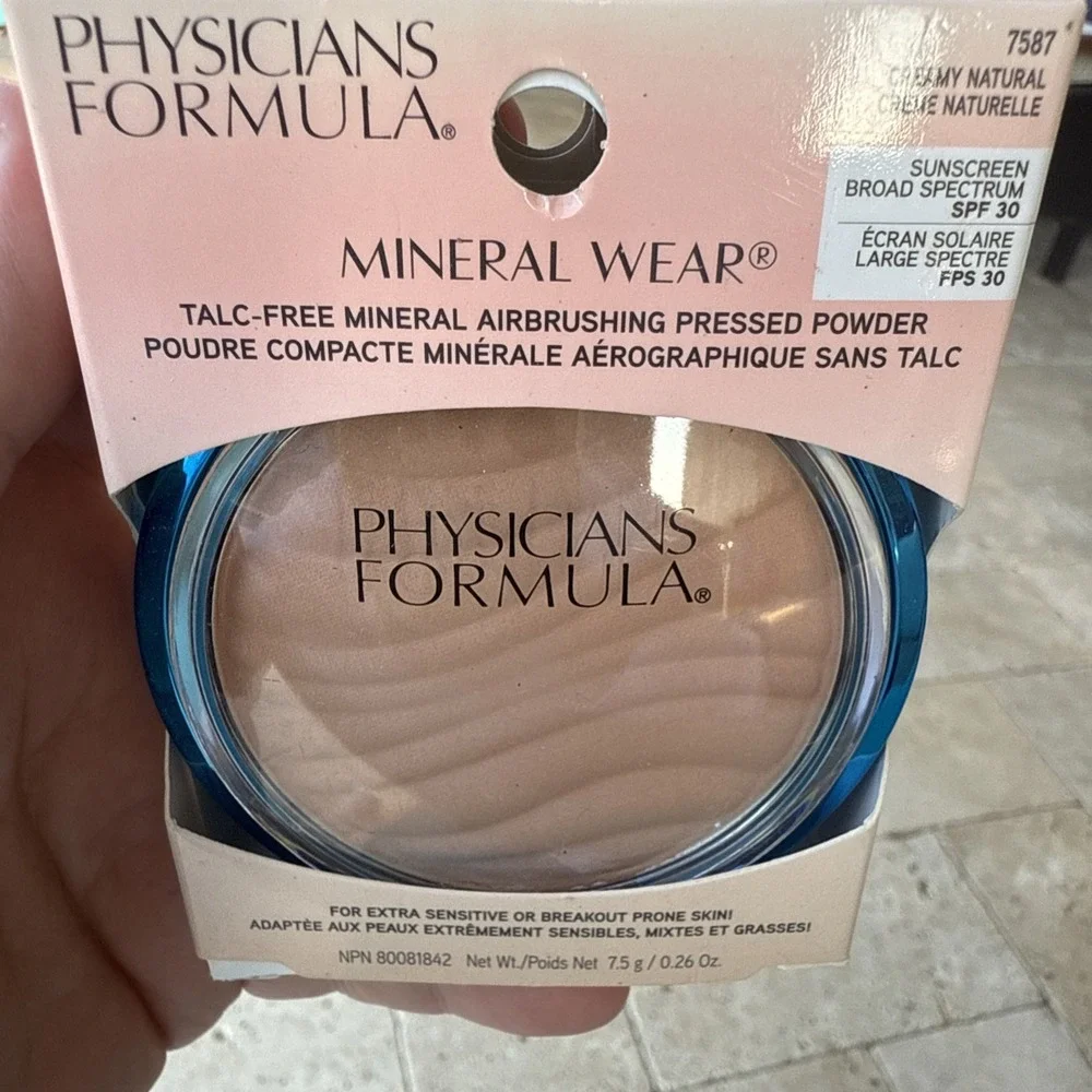 Physicians‎ Formula Mineral Wear Airbrushing Pressed Powder Creamy Natural #7587