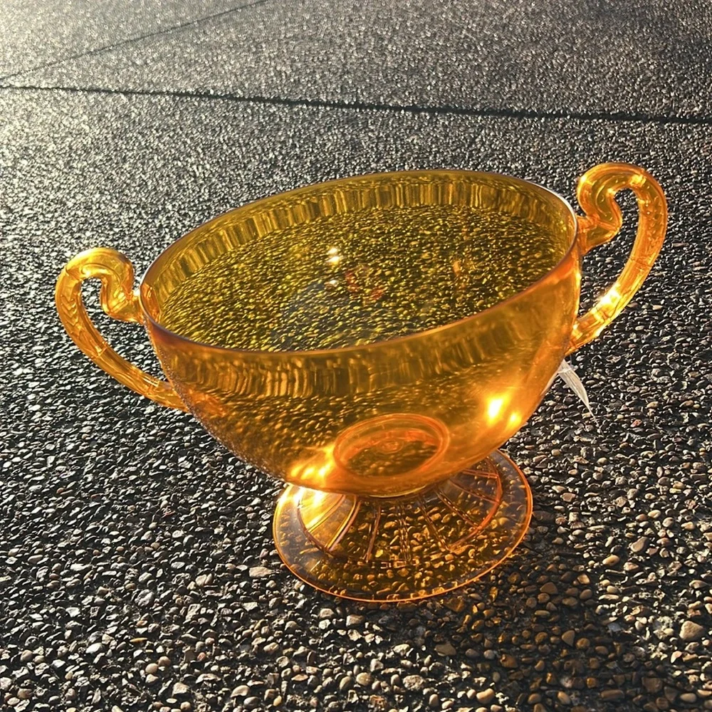 Target decorative amber