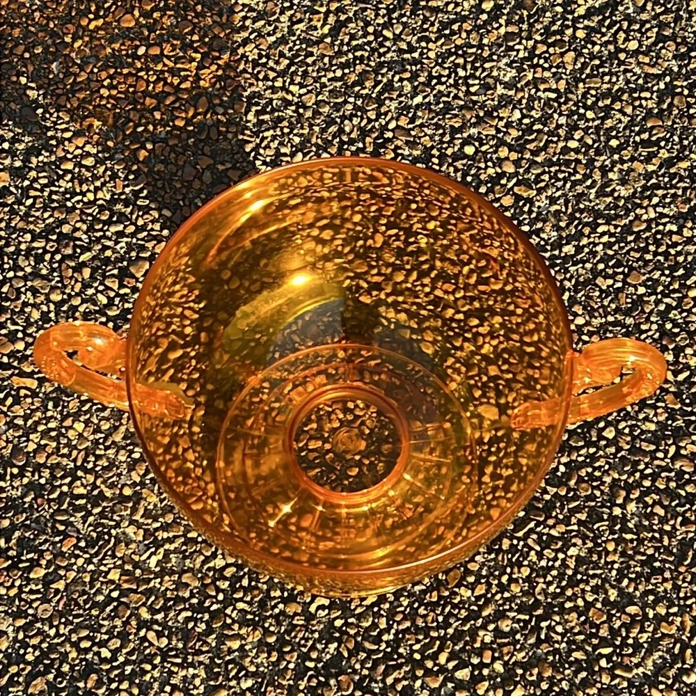 Target decorative amber