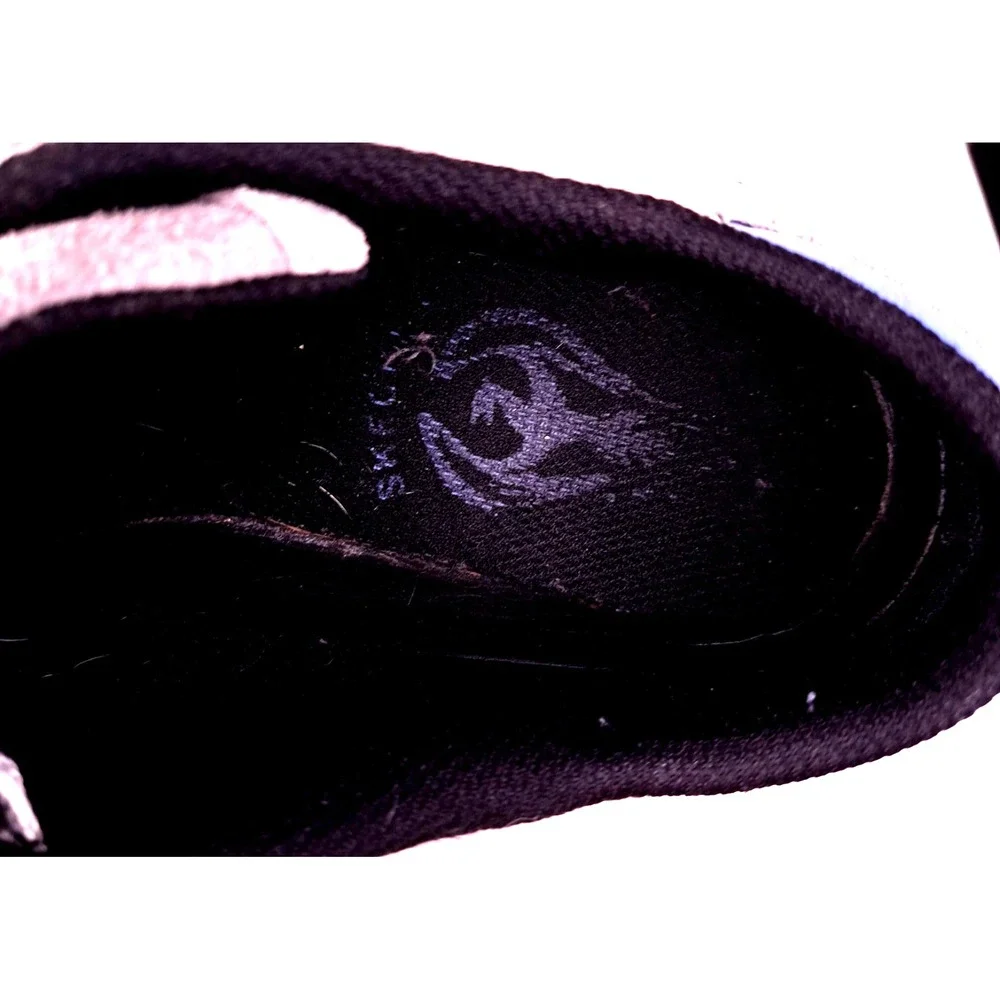 Skechers gray suede