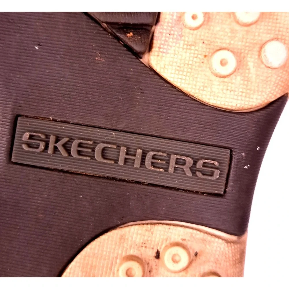 Skechers gray suede