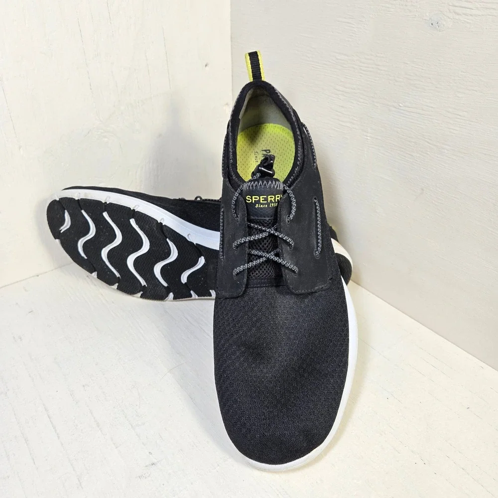 Sperry secure black