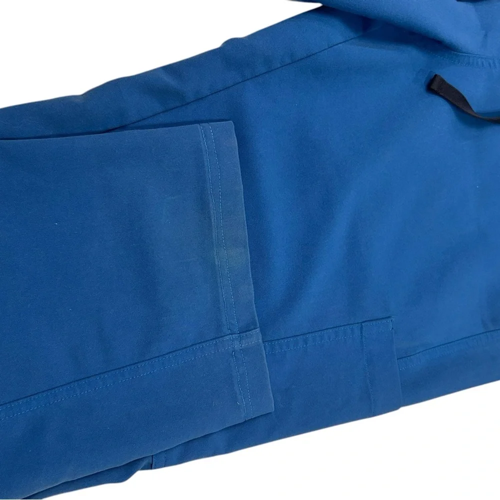 Figs stylish cargo