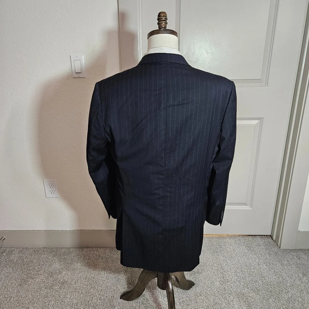 Burberry 42l wool