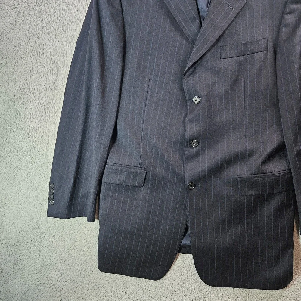 Burberry 42l wool