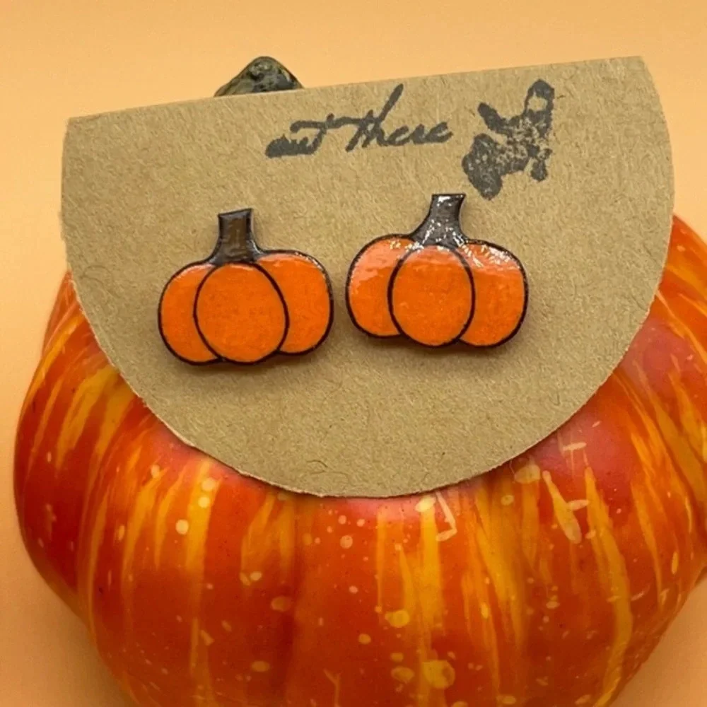 Pumpkin Stud Earrings 3/$30 🎃