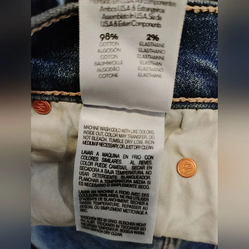 MOTHER high-rise, straight leg kick it jean in Tell it to the Pope Size 28